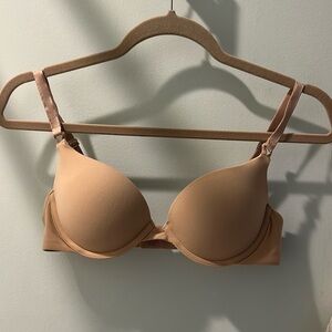 SOMA BRA 34B Embraceable Tailored Push Up bra